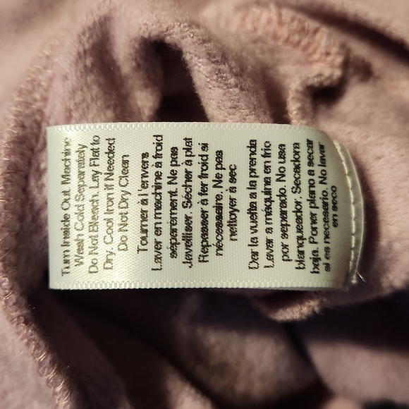 ❤️ 3/$20 bundle me! Oli Viv women's crop sweatshirt size large off purple - Picture 6 of 6